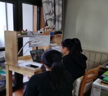 图片包含 室内, 墙壁, 人员, 餐桌 描述已自动生成