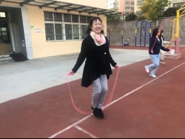 D:\20—21学年度第一学期\工会\照片\跳绳比赛照片\微信图片_2020110616374611.jpg